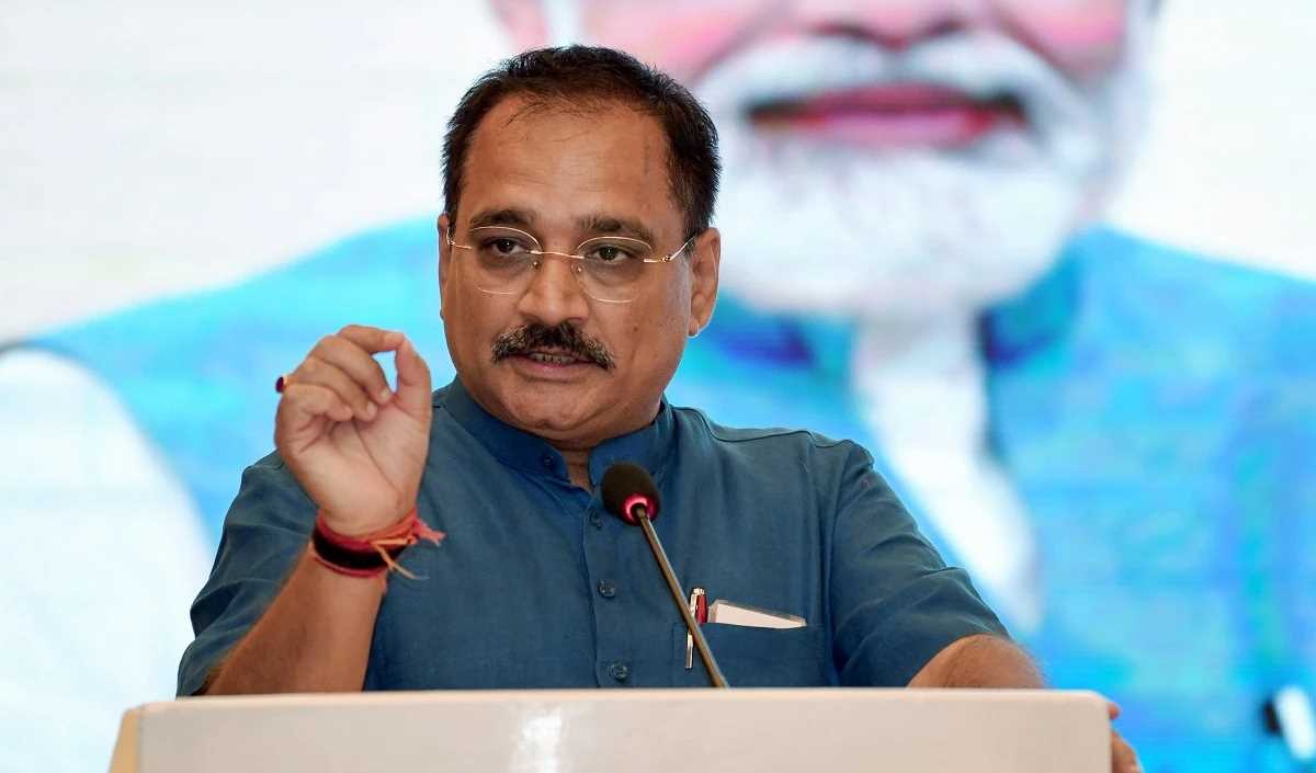 ऑपरेशन लोटस आम आदमी पार्टी का राजनीतिक विलाप : वीरेंद्र सचदेवा